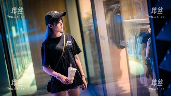 Akisoso秋楚楚最新写真集：网袜，你的女友只在这里！