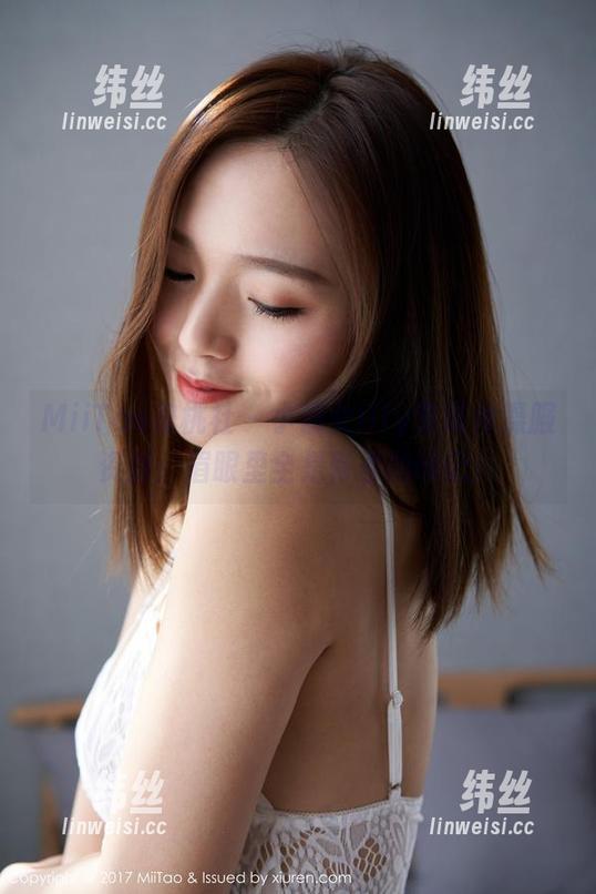 MiiTao蜜桃社 - 小魔女lily专属体操服资源：眉眼里全是青春的印记！