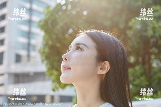 MiiTao蜜桃社 - 套图特辑：韩贝贝教你如何将职业装穿出新高度，不小心连老板都被吸引！