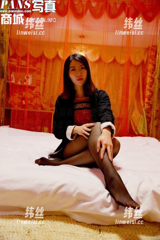PANS写真 - 姐系英英全套图集，内容比我预想到的要丰富，注意力好像小偏移？