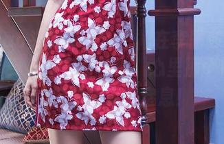 TouTiao头条女神 – 白裙在李丽莎身上是一种享受，看完图包后，心里那个向往啊，简单得令人窒息！