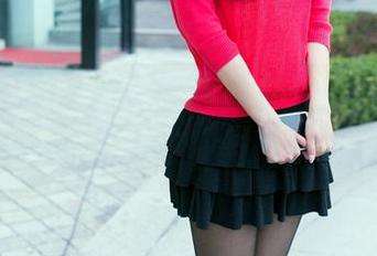 TuiGirl推女郎 – 土豆姐在在线写真里，竟然玩得起“天使”与现实的对撞。