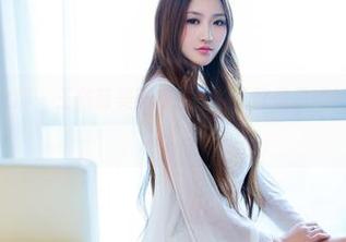 TuiGirl推女郎 – 王依萌美腿在线：腿长好像是她的特殊资源，羡慕！