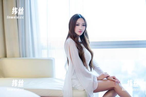 TuiGirl推女郎 - 王依萌美腿在线：腿长好像是她的特殊资源，羡慕！