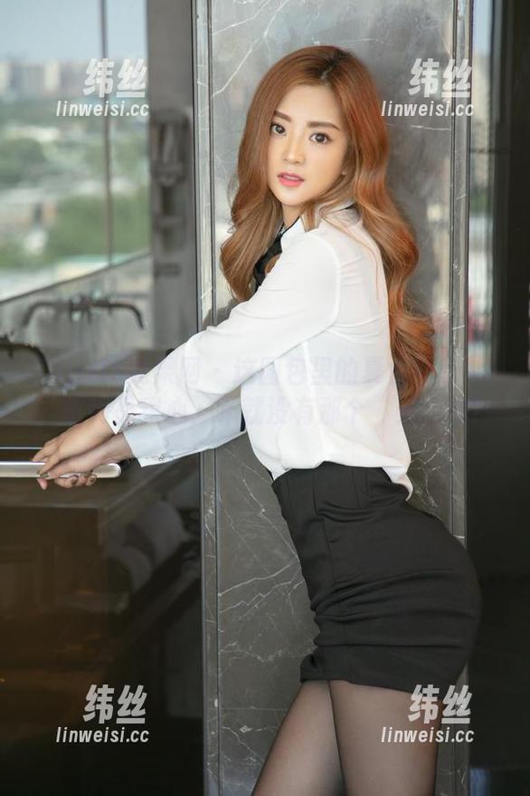 UGirls尤果网 - 这图包里的夏倪可ella，明明是甜心，咋就没有那个“光”呢？