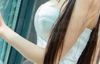 UGirls尤果网 – 杨晨晨的私房体操服调皮姿态，图包内容秒秒钟勾魂