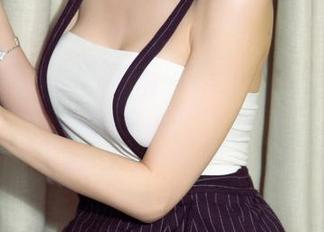 UGirls尤果网 – 免费图集：松果儿的“秘密”，原来她也是个段子王！