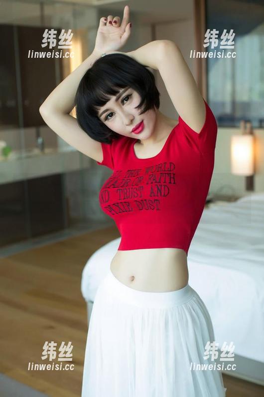 UGirls尤果网-温鈊怡 UGirls尤果网 - 又一波温鈊怡的更新,制服照里藏了几多个小秘密?
