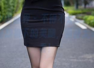 XIAOYU语画界 – 不得不分享：Angela小热巴在旗袍下的美腿，画面太美我不敢看！