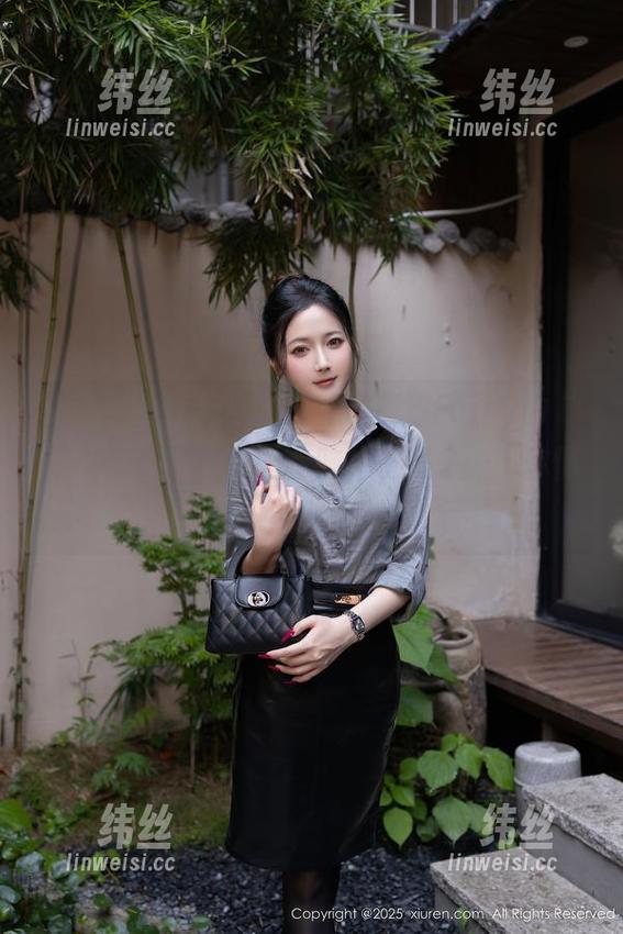 Xiuren秀人网 - 观看周慕汐fairy的“奶牛”写真，竟让我脑补了很多……你懂的！