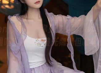 Xiuren秀人网 – 你见过小猪peggy的浴缸美图吗？那水面波光粼粼但聊胜于无。