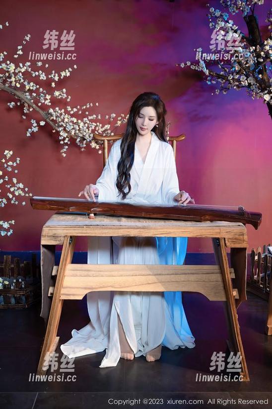 Xiuren秀人网 - 开启糯美子nini的毛衣高清图册，温暖之余，舞动着的竟是一些无辜的想法……