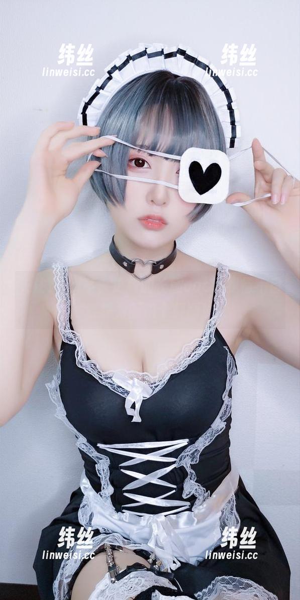 关注Yuki亭，更新的长腿cos让我情不自禁想为腿拍个舞蹈！