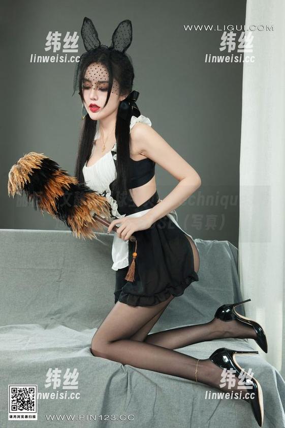 丽柜 - 文静的足球宝贝：Techniques看过来，我们有POSE（写真）