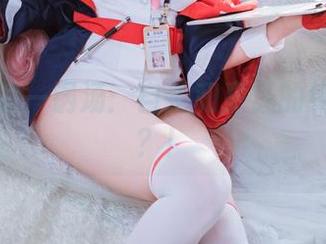 你夏夏的一锅汤：自拍和烹饪的终极混搭？！