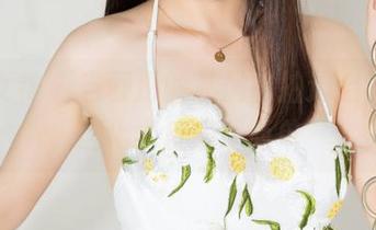 克拉女神 – 当舒彤的私房自拍遇上图片，这化学反应不简单