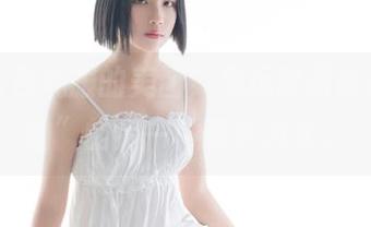 那个蓝色礼服的美图，兔玩映画说是“尤物”的另一种表达方式。