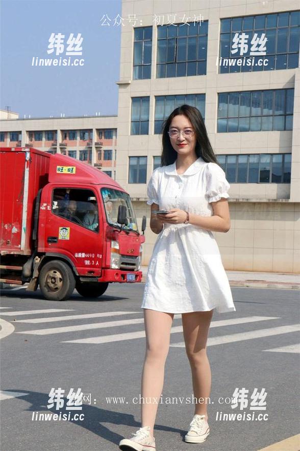 初夏女神 - 双双的全套内衣原图，不知道你准备好了吗？