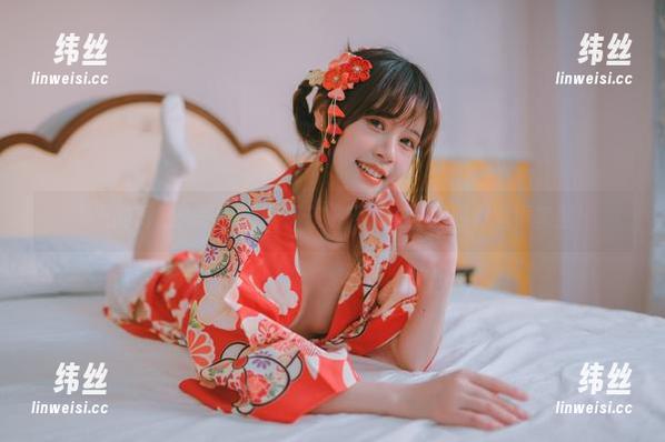 皮衣的诱惑：千反田鹿子在路人女主里的精彩写真套图！