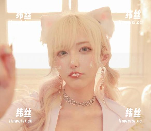 啾小妍 都说啾小妍在办公室不正经,图包分享真有她的道理!