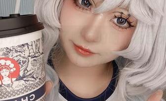 一不小心，下载了喵喵的喵吖初音未来写真，忘了锁屏了？