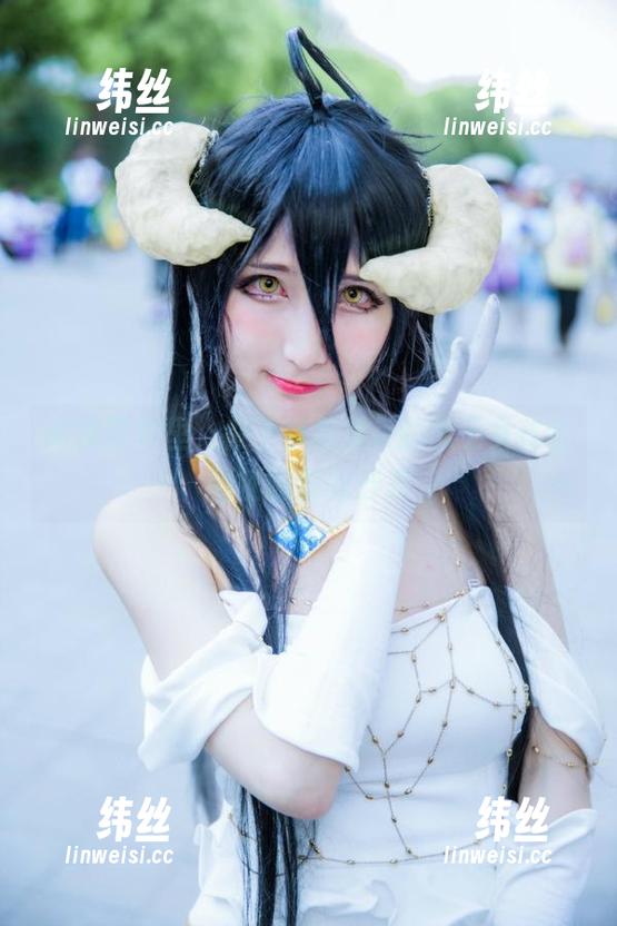 高清写真里，在下萝莉控ii的魔王女仆企图征服我的沙发