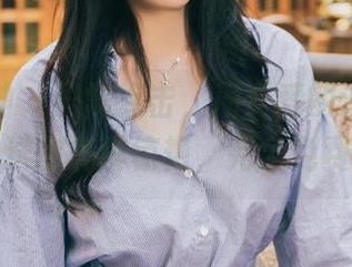 头条女神 – 只需点击，周夕爱的泳衣照片送你满屏惊艳，完全免费