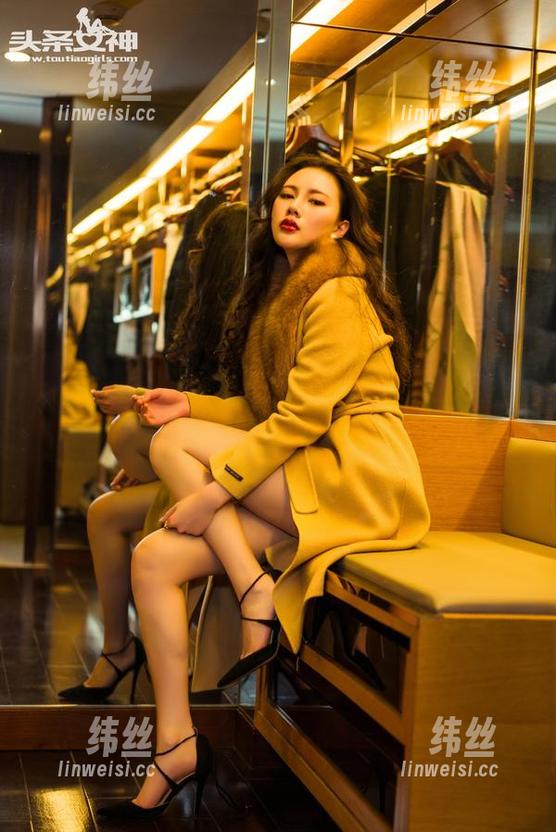 头条女神 - 双马尾加持，文雪原图里的俏皮可爱，资源一览无余！