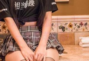 头条女神 – 高清窗边的梦，下载温心怡的一缕暖洋气息！