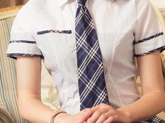 头条女神 – 最新图册，阿依努尔瓦娅粉色风暴来袭，谁受得了啊？