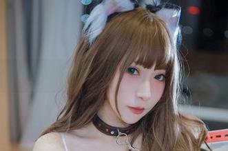 看吧，小泉学姐吖的私房原图，风纪委员的另一面来了，不敢相信！