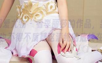 尤果网爱尤物 – 看李丽莎的作品，我在图库里也不得不质疑这清纯的底线在哪。