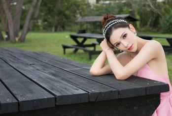 推女神 – 潇同学护士写真集，精选地让你想要重新排队看病？