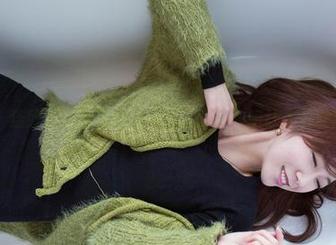 推女郎 – 连欣和校园里的小角落，分享一组让人停驻的套图！