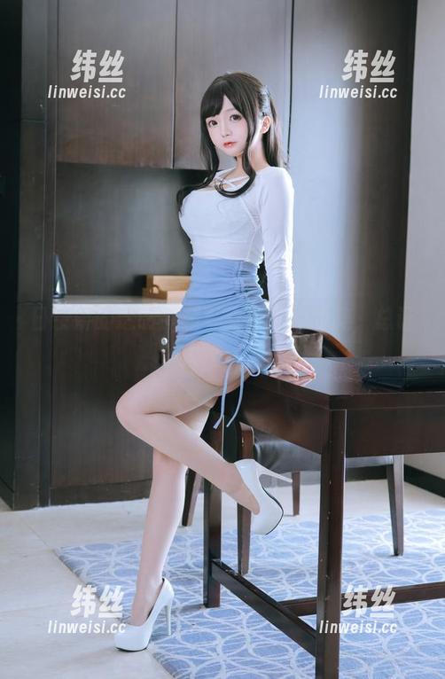 日奈娇的透明福利写真，隐约的美，总让人瞎想。