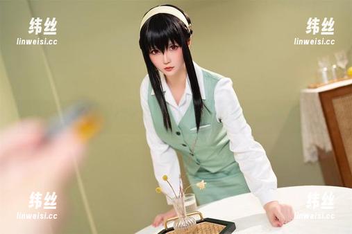 星之迟迟的2B学生服cos，孩子们都不敢上课了