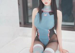 普美(bomi)给Bomi的一天打工照：能不能再自然一些，别突兀得像个美图合集？