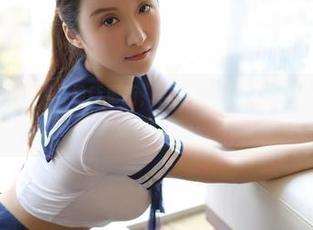 模范学院 – 唐琪儿il最新更新，自拍好像比现实还“虚幻”，她这表情……