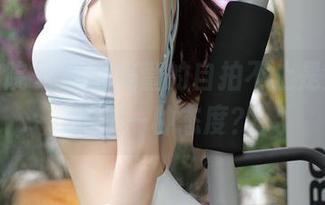 模范学院 – 欧阳美萱的自拍不止是全套，而是一种态度？