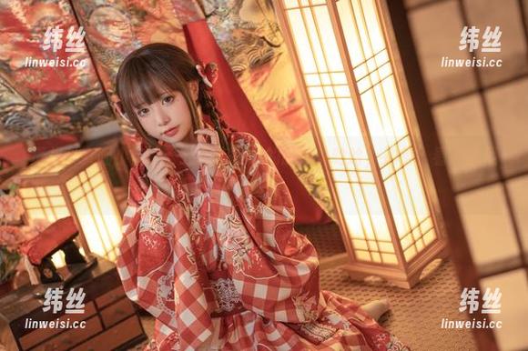 爆机少女喵小吉，一位很有技术的厨娘，哈哈，别信，看高清照片先！