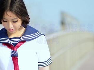 爱丝 – 若兮的制服合集：别轻易忽视的职场新风