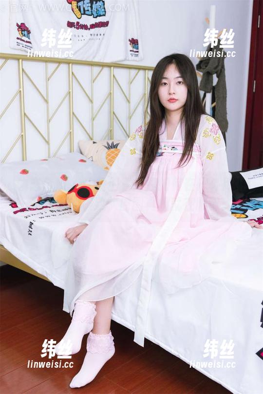 物恋传媒-婷婷 物恋传媒 - 让我们看婷婷如何在户外用无圣光做到极致,原图真相就在眼前。