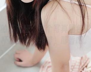 天台上的猫九酱：这个写真图包就像是一杯刚煮出的咖啡，醇香啊。