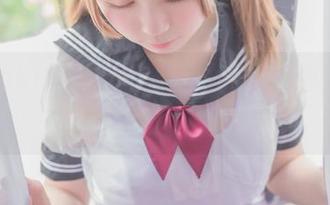 白金Saki的校园情怀，一组狂三校服精选写真大公开