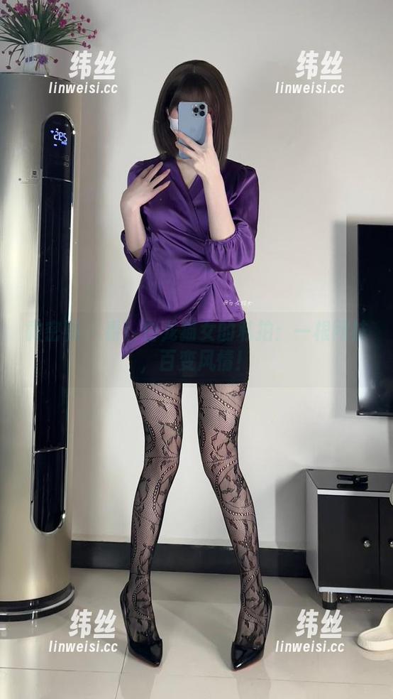 微密圈 - 看！白龙猫女的私拍：一根网袜，百变风情！