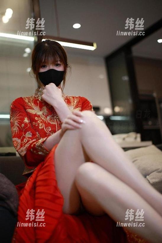 微密圈 - 在空姐2.0遇上加长黑丝，白龙猫女的图集中藏了多少巧妙想象