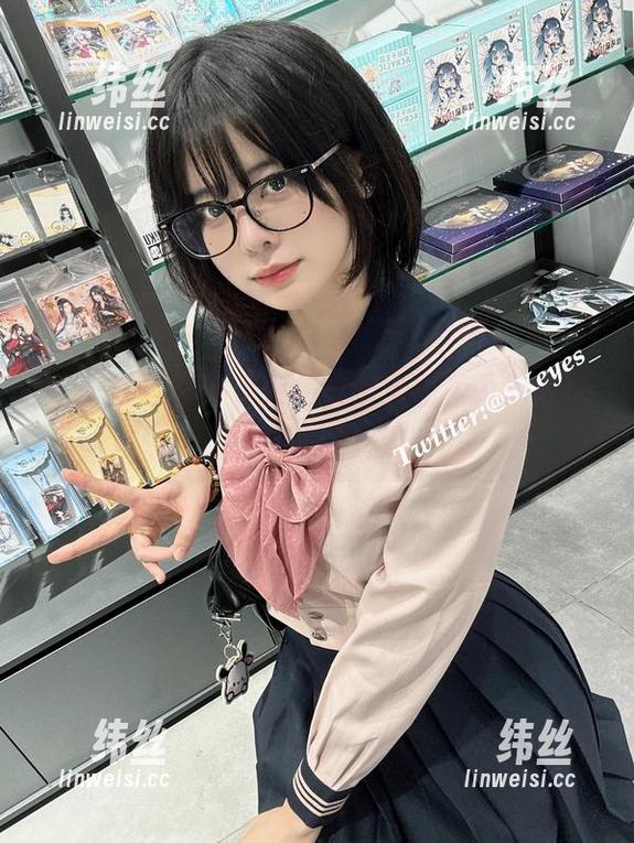 可乐喝到停不下来，眼酱大魔王w的原图让我直呼过瘾！