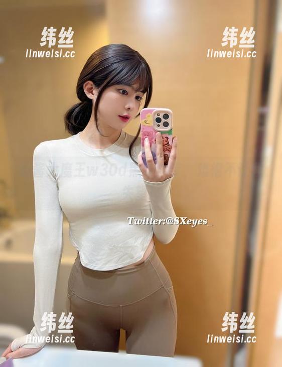 眼酱大魔王w30d黑丝全套，难得不让我失望！