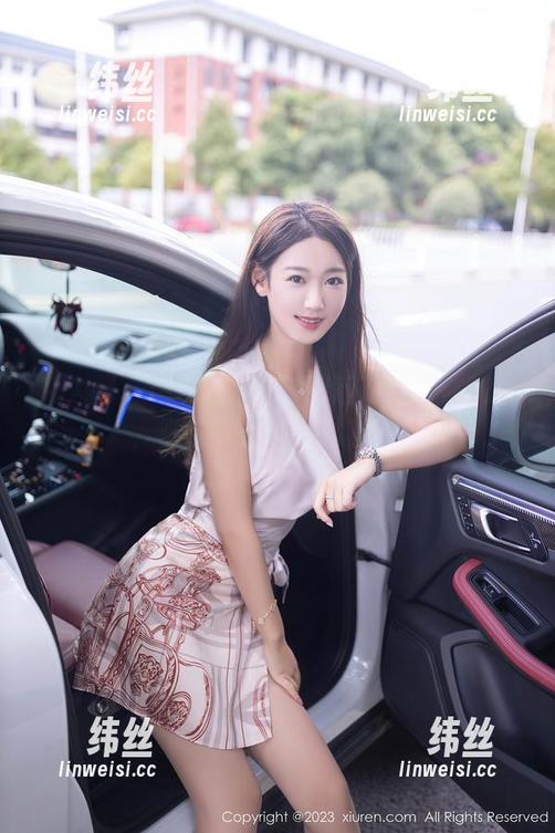 秀人网 - MODEL伊若的运动写真在线上，随便翻翻还真就上头。