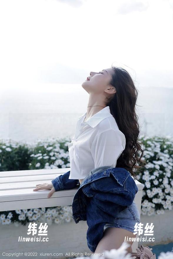秀人网 - Mila豆嘟嘟的白色写真，图集里的白色居然让人浮想联翩